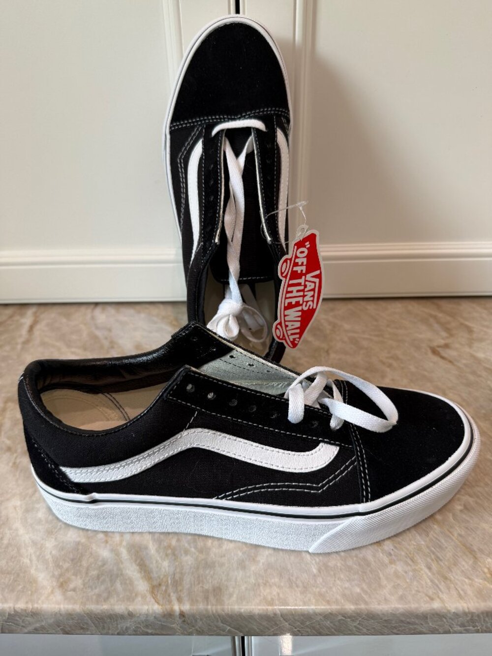 Vans Old Skool Classic Sneaker, Black and White, Size 8.5